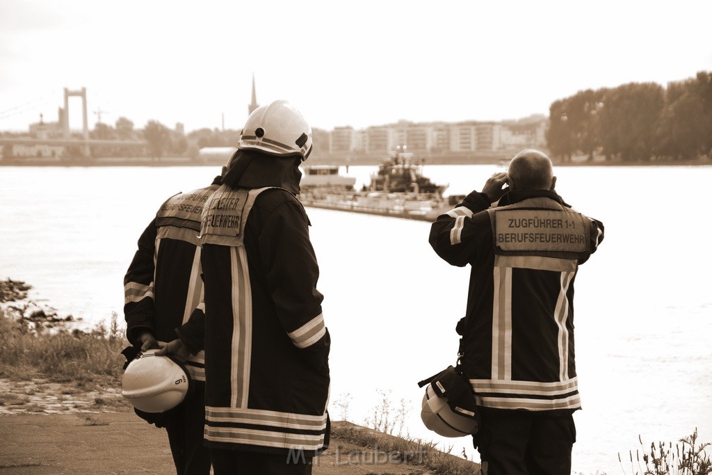 Schiff 1 Koeln in Hoehe der Koelner Zoobruecke P192.JPG - Miklos Laubert